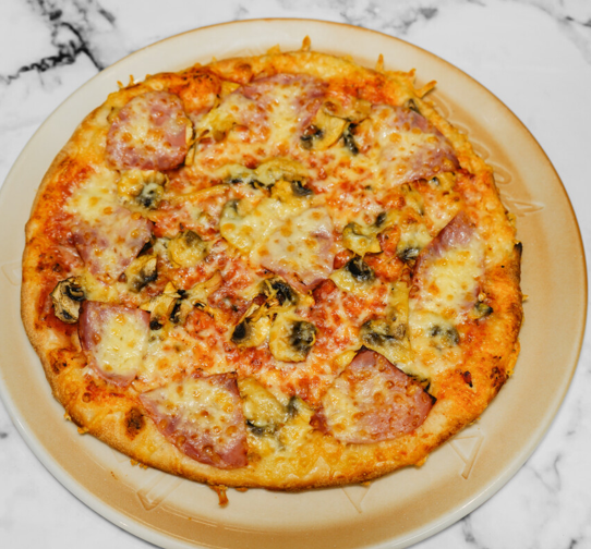 Pizza Schinken Champignons